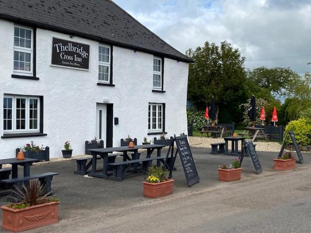 The Thelbridge Cross Inn Crediton Eksteriør billede
