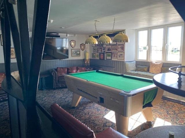 The Thelbridge Cross Inn Crediton Eksteriør billede